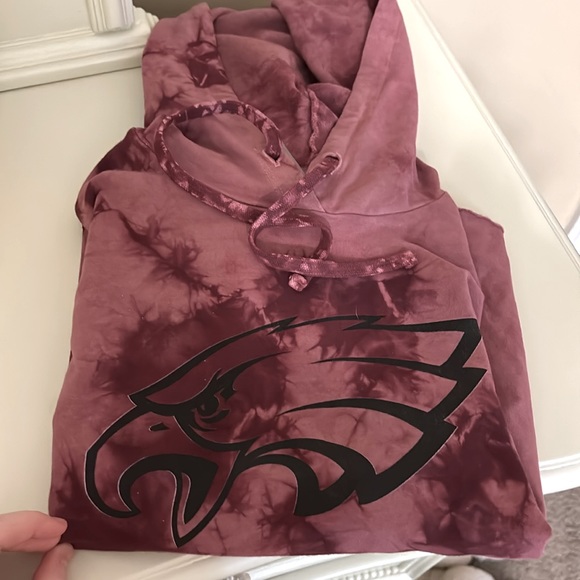 eagles hoodie - Picture 3 of 4